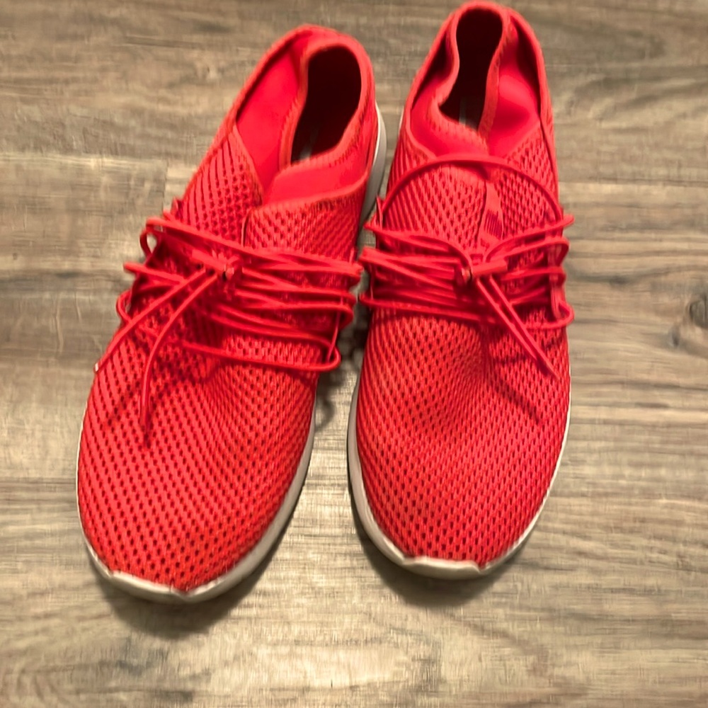 FitFlop women’s size 10, red water resistant walking shoes excellent condition